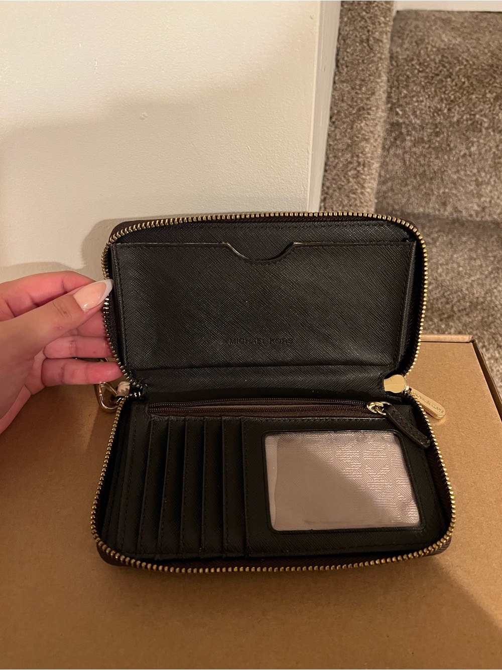 Michael Kors Wristlet - Picture 5 of 6